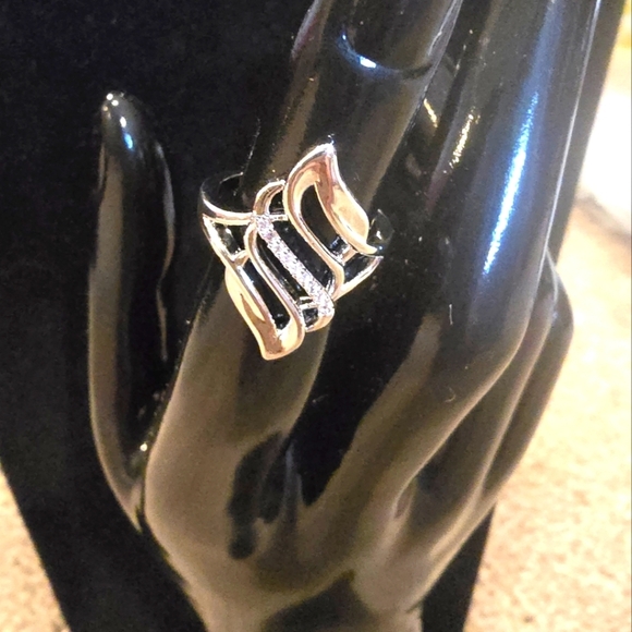 18kgp Dubai Elegant Ring - Picture 1 of 8